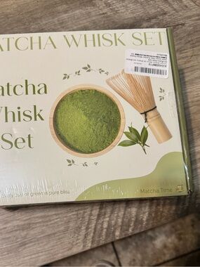 Matcha Whisk Set - Natural Bamboo (Green)